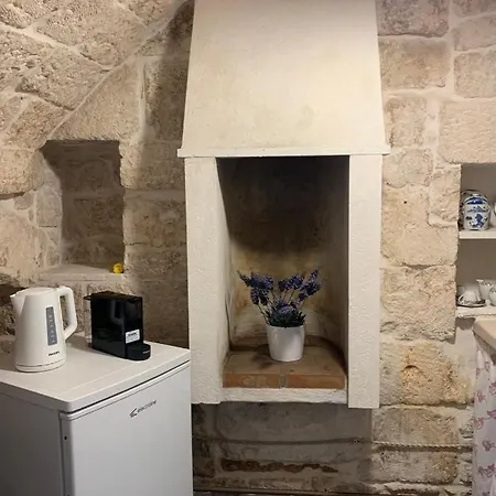 Casa Angelica אוסטוני