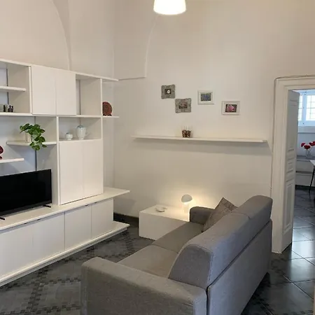 Casa Angelica אוסטוני